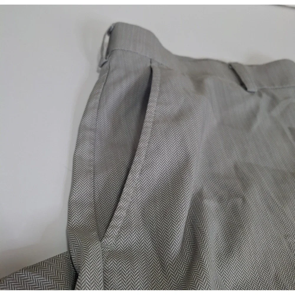 PGA Tour Mens Gray‎ Herringbone Golf Shorts Size 38 Flat Front Mesh Pockets